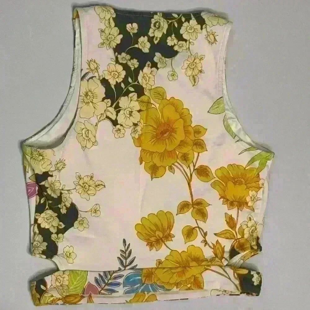 Women's Cropped Hawaiian Print Guess Tank Top, “Eco Shayna Cutout Crop Top”, Siz - Picture 8 of 11